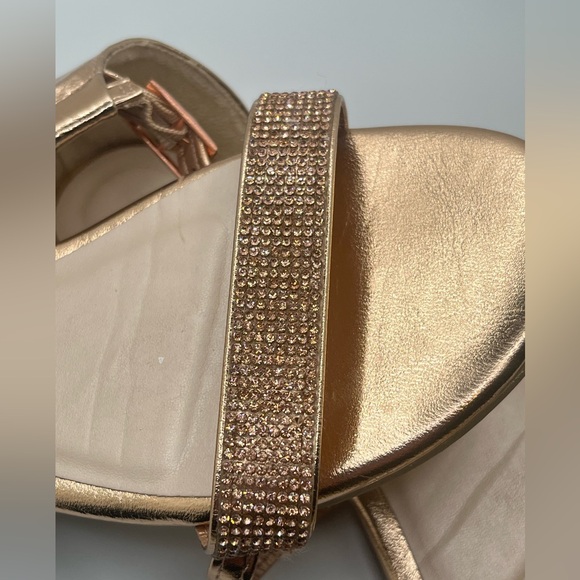 DB STUDIO Women’s Rose Gold Crisscross Strap Sandals  Size 8 - Picture 7 of 10